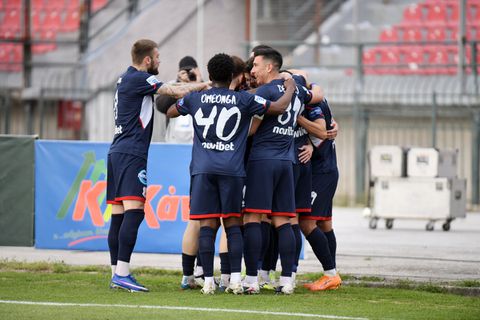 Τα «λιοντάρια» βρυχώνται και παίρνουν ανάσα ζωής