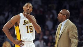 Από τα εκατομμύρια… στην έκπτωση 20% - Όταν ένας σταρ του NBA έπιασε δουλειά σε κατάστημα ηλεκτρονικών