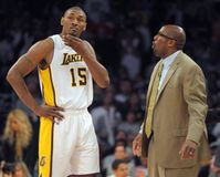 Από τα εκατομμύρια… στην έκπτωση 20% - Όταν ένας σταρ του NBA έπιασε δουλειά σε κατάστημα ηλεκτρονικών