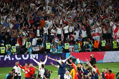 Συμβουλή στους Άγγλους ταξιδιώτες στην Ιταλία να μην φορέσουν ζώνες υπό τον φόβο επεισοδίων