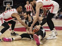 «Μπλόκο» και στο Βελιγράδι για τη Βίρτους