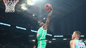 Το Top 10 της 30ης αγωνιστικής με οδοστρωτήρα Ναν και... ηλεκτρολόγο Τι Τζέι Σορτς! (vid)