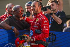 Θρίαμβος του Χάμιλτον στο Grand Prix στη Σανγκάη