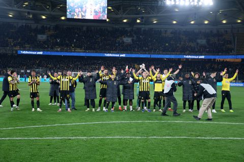 Η ΑΕΚ είναι και στο "fight" και στο "believe" και τώρα την κυνηγάνε