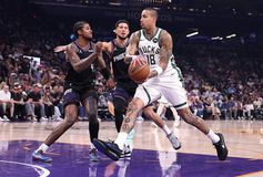 Οι Μπακς πανηγύρισαν μεγάλη νίκη στην έδρα των Σανς χωρίς τον Γιάννη! (vid)