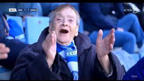 Συγκίνηση στο Καυτανζόγλειο: Η κυρία Χάιδω τραγούδησε για τον Ηρακλή και «μάγεψε» τους πάντες (vid)