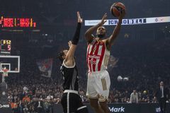 Ο Ερυθρός Αστέρας λύγισε την Παρτίζαν σε ματσάρα 196 πόντων