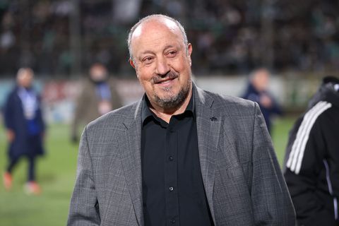 Μπενίτεθ: «Να πάρουμε όσο περισσότερες νίκες μπορούμε στα Play Off»