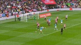 Ο Μαχρέζ ανοίγει το σκορ  από τα έντεκα βήματα