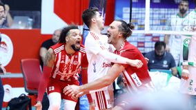 Ο Ολυμπιακός έφτασε τα 32 πρωταθλήματα στη Volley League