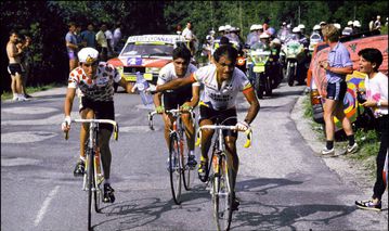 Θρύλος της ποδηλασίας κατηγορείται ότι σκότωσε τους γείτονές του