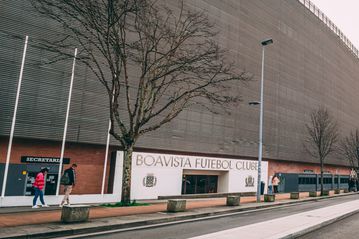 Γίνονται κι αλλού: Ομάδα της πρώτης κατηγορίας της Πορτογαλίας άφησε απλήρωτο το ρεύμα και στο γήπεδο έπεσε black-out!