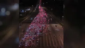 Επιστροφή εκδρομέων του Πάσχα: Εντυπωσιακό βίντεο από την Αθηνών – Κορίνθου με τα ακινητοποιημένα αυτοκίνητα