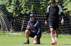 Η ΑΕΚ το καλοκαίρι θα πάει για δυο αριστερά μπακ αλλά τώρα ο Αλμέιδα ψάχνει λύση