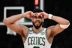 Επιβεβαιώθηκαν οι φόβοι: Ρήξη αχίλλειου ο Τέιτουμ, που χειρουργήθηκε άμεσα