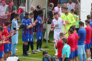 Οι παίκτες του Διαγόρα Ρόδου έκαναν pasillo στον πρωταθλητή Πανσερραϊκό