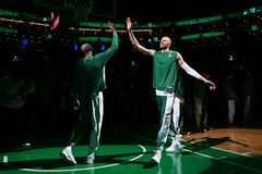 Χωρίς τον Πορζίνγκις οι Σέλτικς μέχρι το Game 4: Ο Λετονός αναμένεται να επιστρέψει στο δεύτερο ματς στην Ιντιάνα