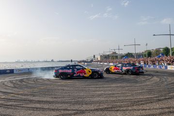 Στο Red Bull Showrun τα ντόνατ δεν είναι μόνο στην άσφαλτο