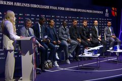 Final Four - Άμπου Ντάμπι: Η συνέντευξη Τύπου Μπαρτζώκα - Αταμάν και των παικτών Ολυμπιακού - Παναθηναϊκού