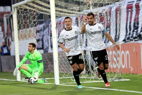 Ο ΟΦΗ ανακοίνωσε την ανανέωση του Λαμπρόπουλου