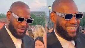 Ο ΛεΜπρόν Τζέιμς έκανε... πάταγο με τη νέα του εμφάνιση στο Παρίσι (pic)