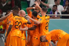 Ποιος ο λόγος που η Ολλανδία φοράει πορτοκαλί, ενώ δεν υπάρχει πουθενά στη σημαία της