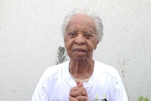 Πέθανε σε ηλικία 101 ετών η μητέρα του Πελέ - Ο λόγος που δεν έμαθε ποτέ για τον θάνατο του γιου της