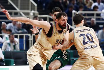 Χαμός με Μίροτιτς: Ειρωνικό σχόλιο του Βουγιόσεβιτς και απάντηση από τον Ραζνάτοβιτς