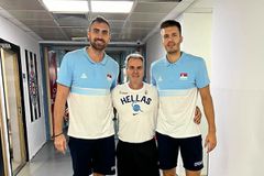 Πετρούσεφ, Μιλουτίνοφ και Γκατζούλης σε... Ολυμπιακό reunion στη Σερβία: «Οικογένεια ό,τι κι αν γίνει!»