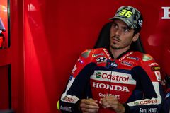 Ο Μιρ έξαλλος μετά την πτώση του στο Μπρνο: «Ο Άλεξ Μάρκεθ με ακούμπησε αρκετές φορές μέχρι που με έριξε»