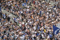 Οπαδοί της Αταλάντα προειδοποίησαν τον Λούκμαν που πιέζει για μεταγραφή με πανό έξω από το προπονητικό