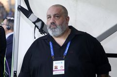 Καραπαπάς για την κροτίδα στο ΑΠΟΕΛ - Ανόρθωση: «Κανείς δεν έτρεξε για να πάρει ματς στα χαρτιά»