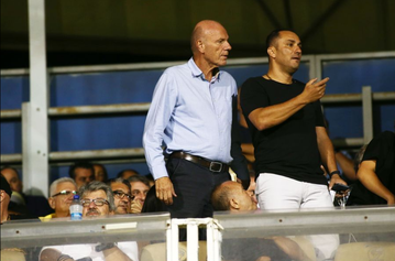 O Μπένετ επιμένει στον Σιδηρόπουλο και η ΕΠΟ θέλει να τον «τελειώσει»