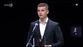 Συγκίνησε ο Μουζακίτης, αφιερώνοντας το βραβείο στον πατέρα του (vid)