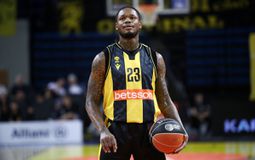 Ο Μπεν ΜάκΛεμορ στο Sportal: «Ένιωθα πως ήταν η βραδιά μου, η ΑΕΚ μπορεί να φτιάξει κάτι σπουδαίο»