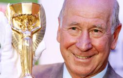 Οι κορυφαίες στιγμές του θρυλικού Σερ Μπόμπι Τσάρλτον (vids)