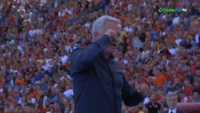 Το «μην κλαίτε» του Μουρίνιο στον αντίπαλο πάγκο (vid)