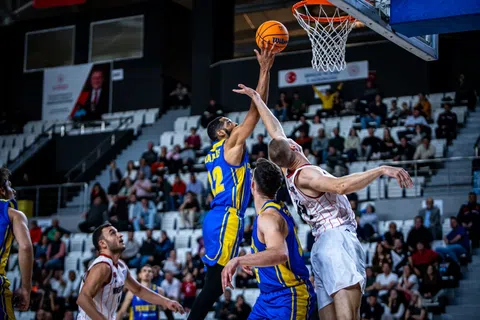 Η βαθμολογία στον 8ο όμιλο του BCL μετά την ήττα του Περιστερίου από τη Μανίσα