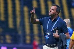 Όλα… λάθος για τον Λανουά: «Κανένα πέναλτι για Πανσερραϊκό, πέναλτι για τον Άρη, άκυρο το γκολ του Μορόν»