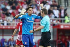 Ο Γερμανός Στίλερ στο Ολυμπιακός - ΑΕΚ