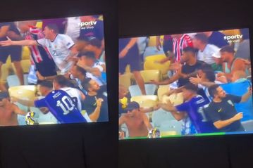 Απίστευτο: Οι Αργεντινοί συγκρούονταν με την αστυνομία και ένας Βραζιλιάνος έβγαζε σέλφι ατάραχος