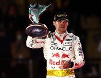 Φερστάπεν: «Προσπάθησα να απομακρυνθώ στην εκκίνηση, θεωρώ ότι και εγώ και ο Λεκλέρ φρενάραμε αργά»