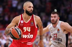 Η ασφάλεια Φουρνιέ-Μιλουτίνοφ και ο Πίτερς!