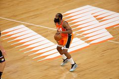 Όργια από τον Τζέιμς Χάρντεν στη νίκη των Κλίπερς επί των Χόρνετς