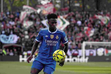 Ανατροπή στην υπόθεση Βινίσιους: Από την πόρτα της εξόδου, σε συζητήσεις για νέο συμβόλαιο με τη Ρεάλ Μαδρίτης