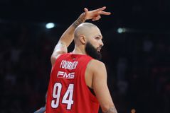 Το «support cast» και η ατάκα του ηγέτη Φουρνιέ!