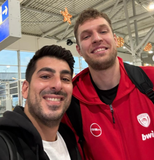 «Μόνο ΑΠΟΕΛ»: Η επική συνάντηση Βεζένκοφ και προέδρου του Κεραυνού Στροβόλου