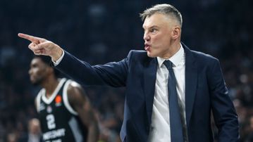 Ένταση στο Βελιγράδι: Η Φενέρμπαχτσε καταγγέλλει προκλητικό πανό των οπαδών της Παρτίζαν