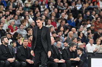 Μπαρτζώκας: «Παίξαμε όπως πρέπει για τη νίκη, σημαντικός για εμάς ο Φαλ»