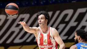 Για ακόμη ένα χρόνο στον Ερυθρό Αστέρα ο Τεόντοσιτς